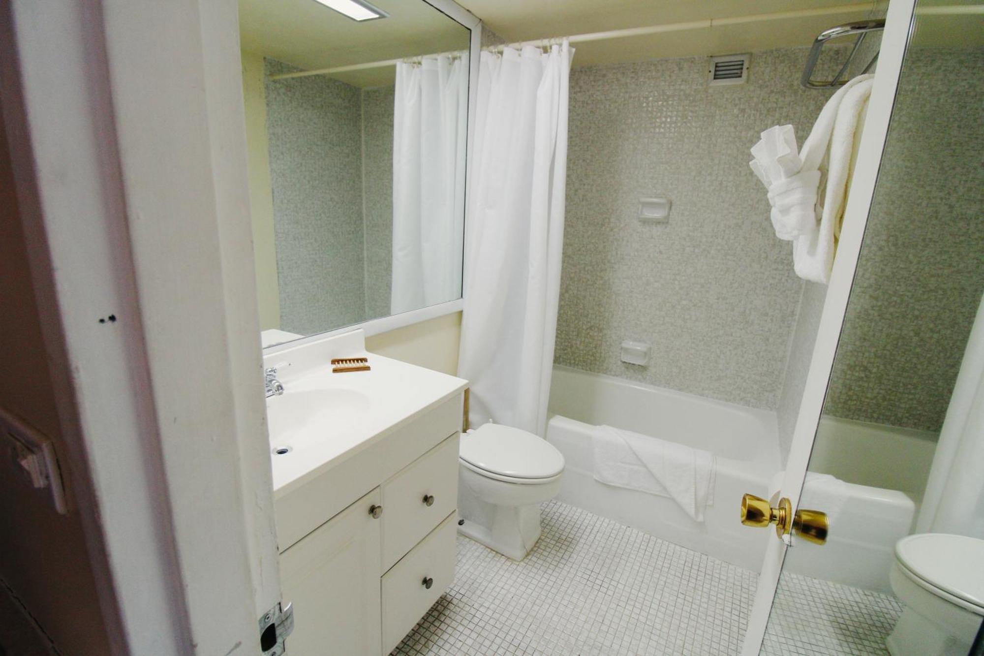 Castle 1733 Ocean View Studio With Direct Beach Access, Pool, Tennis & Free Parking Miami Beach Exteriör bild