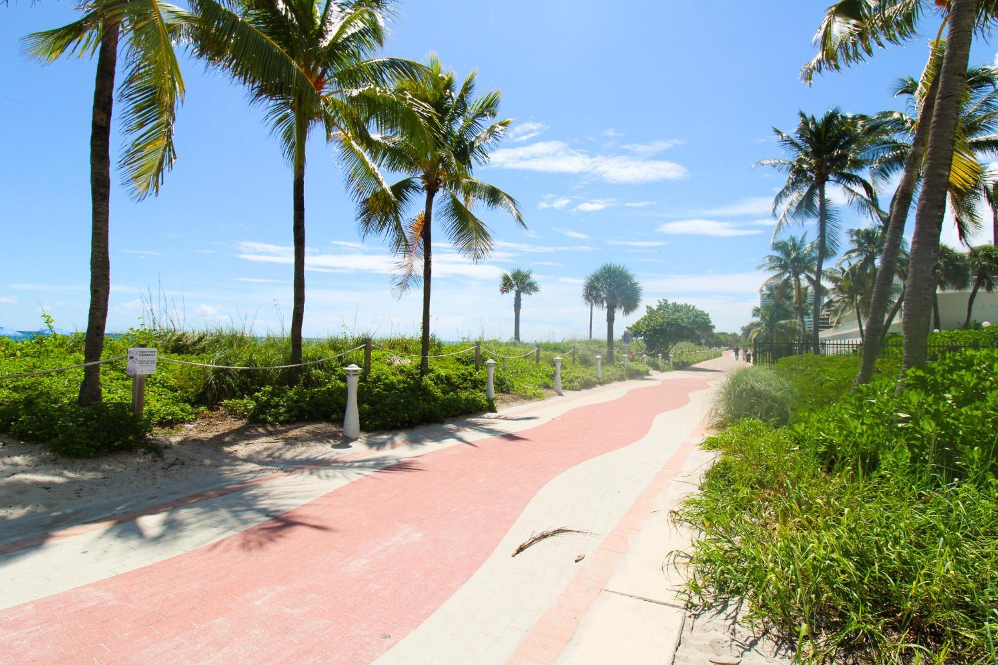 Castle 1733 Ocean View Studio With Direct Beach Access, Pool, Tennis & Free Parking Miami Beach Exteriör bild